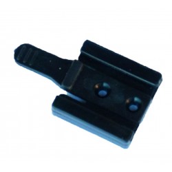Clip retainer for battery pack